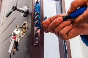 The Definitive Guide to Electronic Locks in Commercial Buildings